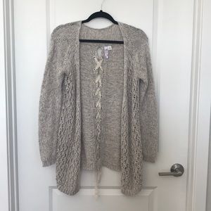 Fluffy, fashionable cardigan